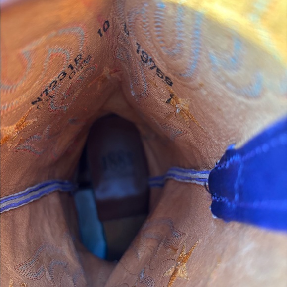 Lucchese Western Cowboy Leather Boots - Women’s size 10 D.  Blue with Stars - Picture 13 of 16